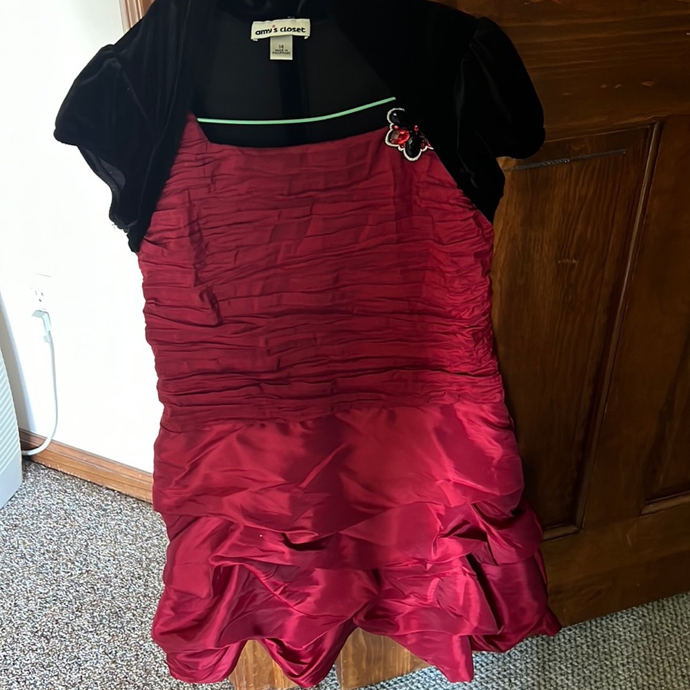 Amys Closet size 14 girls dress red and black